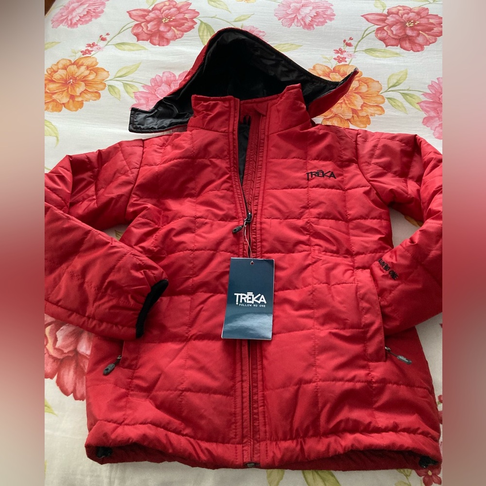 TREKA Red Quilted Jacket 🧥 (unisex) kids 👦🏼 👧🏼